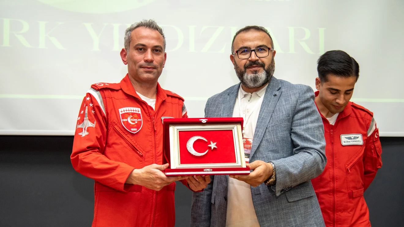 Türk Yıldızları, Selçuk Üniversitesi öğrencileriyle buluştu